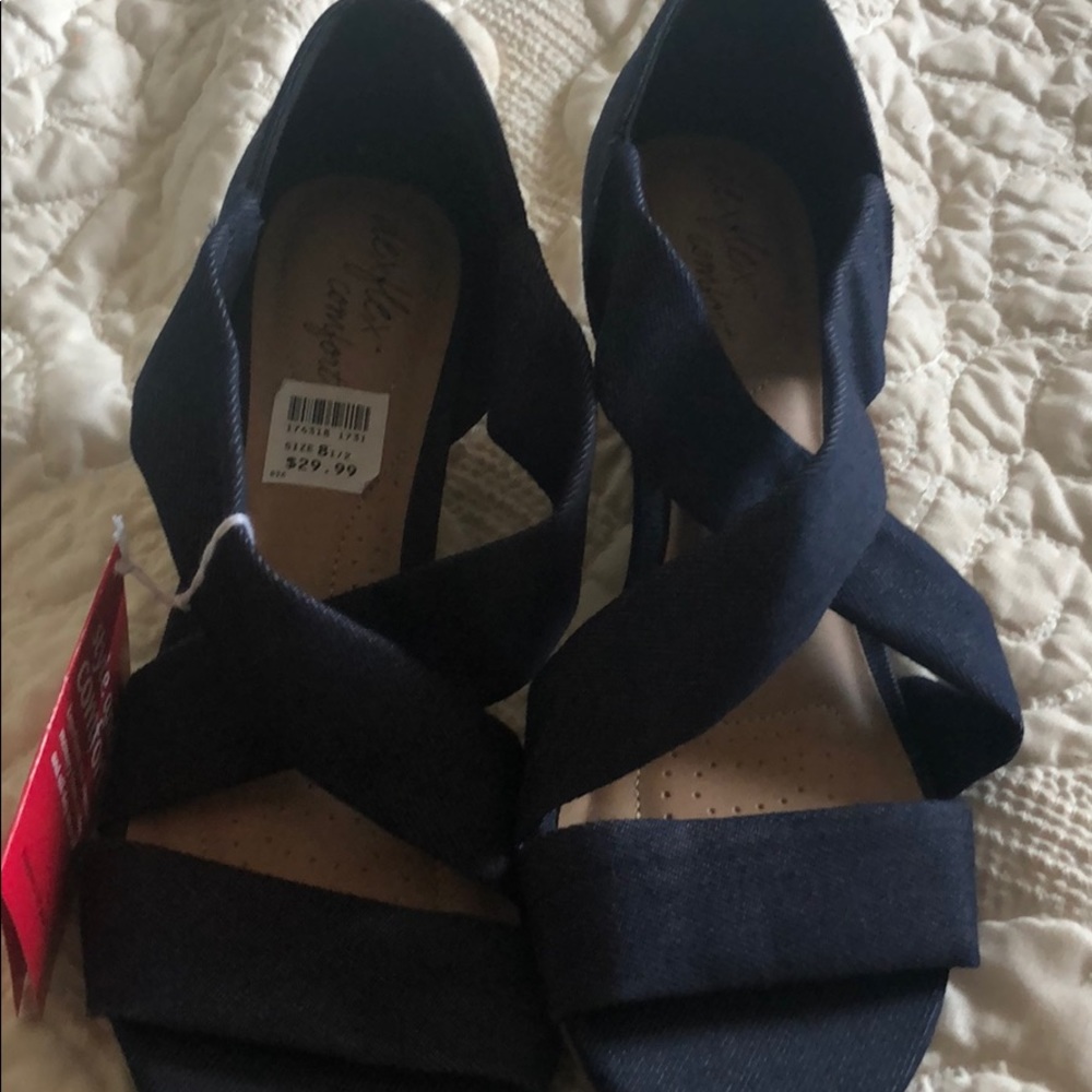 Women’s shoes